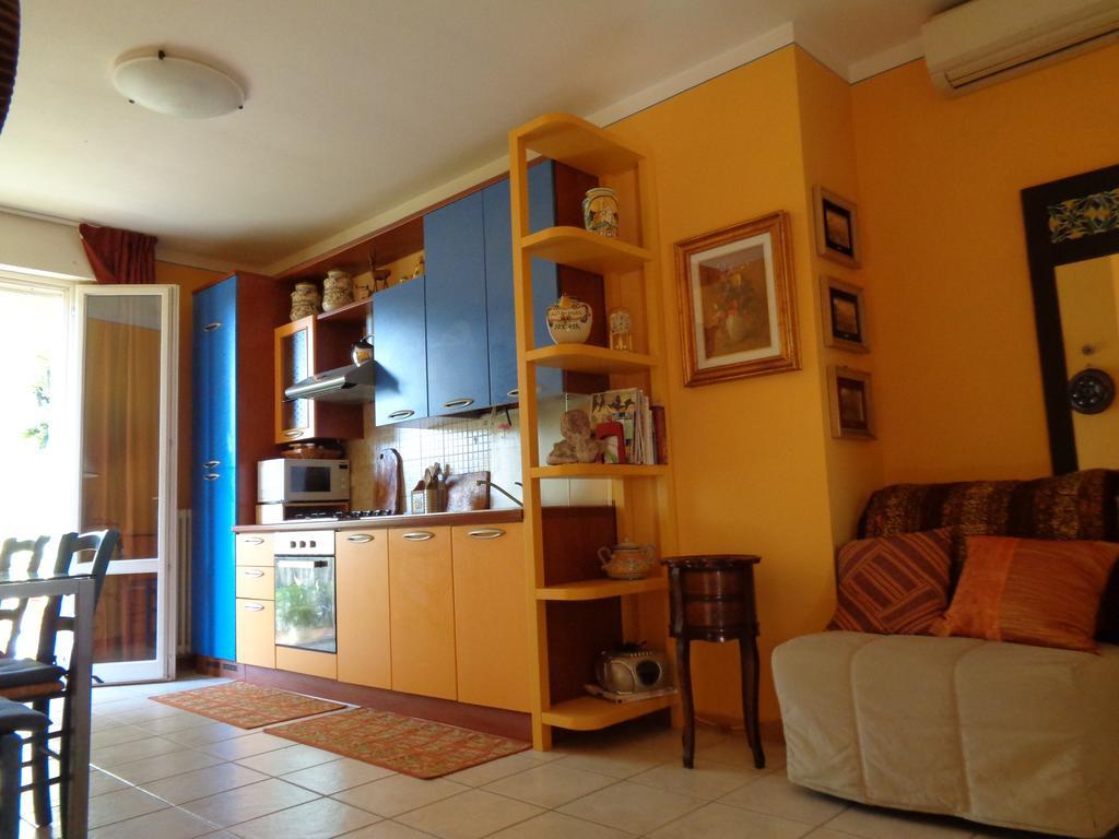 Apartamento Liz Beth Lucca Exterior foto